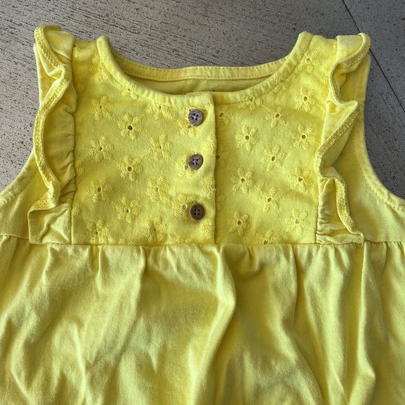 SOLD Lot Carters Summer Rompers. - Picture 2 of 7